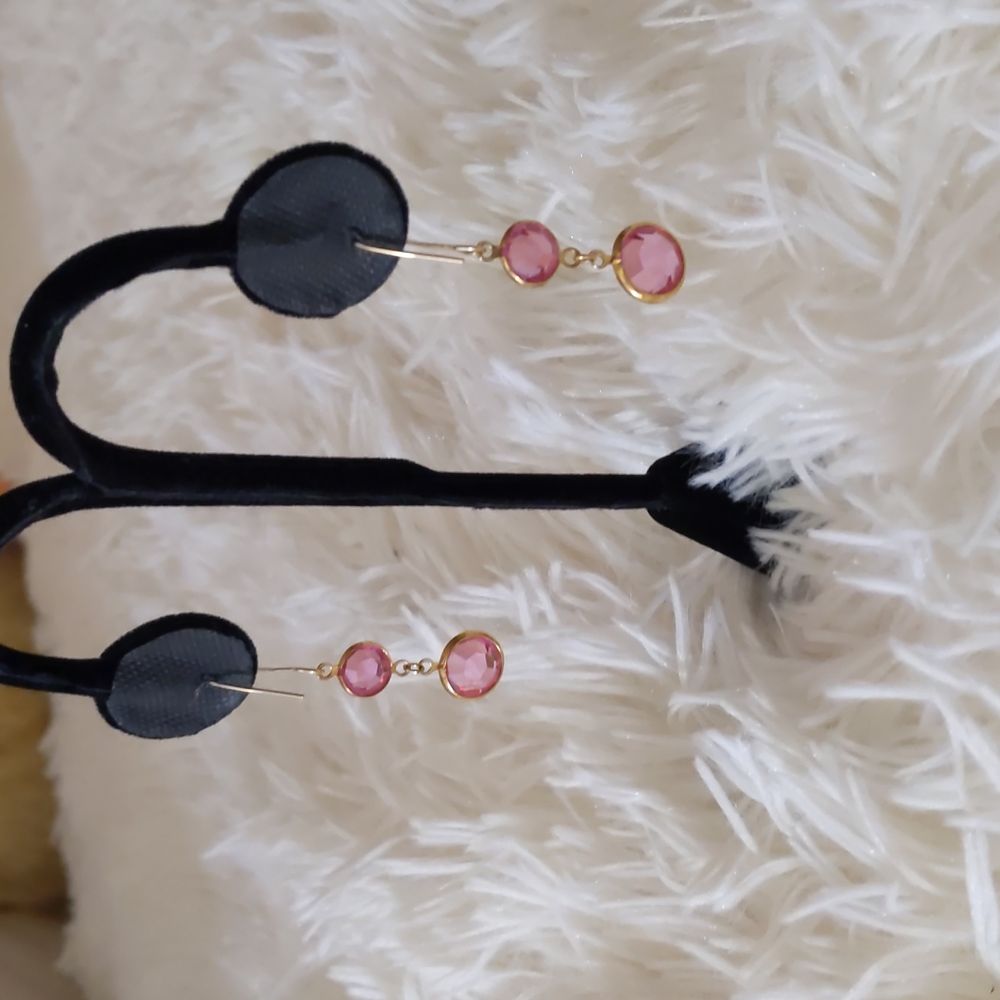 Gold Earrings - Picture 2 of 4